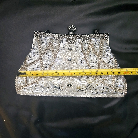 Vintage Elegant Silver Embroidered Studded Embellished Formal Handbag Gun Metal - Picture 10 of 10